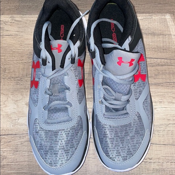 Under Armour Other - Under Armour Spine running shoe